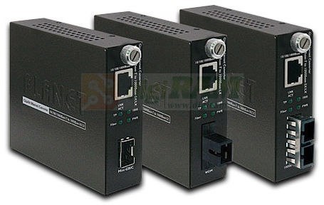 Planet GST-806A15 Bi-dir. Smart Fiber Converter