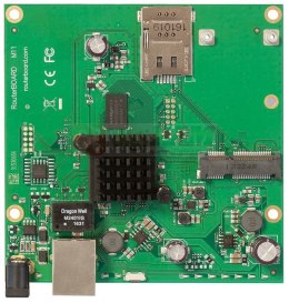 Router MikroTik RBM11G 1x RJ45 1000Mb/s, 1x miniPCI-e, 1x SIM